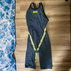 arena carbon pro flex